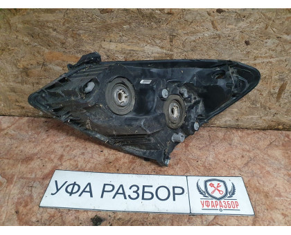 Фара правая Toyota Verso 2003> Фара правая Toyota Verso 2003>