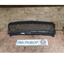 Решетка переднего бампера  Mazda 3 (BK) 2002-2009