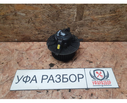 Моторчик печки 1,4 МКПП Skoda Octavia (A5 1Z-) 2008-2013 Моторчик печки 1,4 МКПП Skoda Octavia (A5 1Z-) 2008-2013