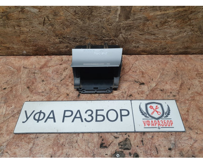 Пепельница (бардачок в консоль) 1,4 МКПП Skoda Octavia (A5 1Z-) 2008-2013 Пепельница (бардачок в консоль) 1,4 МКПП Skoda Octavia (A5 1Z-) 2008-2013