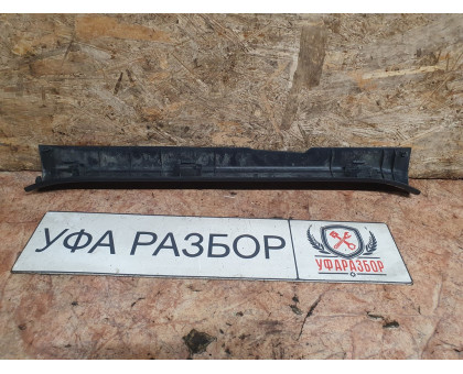Накладка порога салонная перед правая 1.6 АКПП Toyota Corolla E15 2006-2010