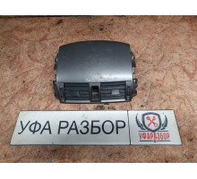 Дефлектор центральный 1.6 АКПП Toyota Corolla E15 2006-2010