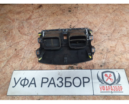 Дефлектор центральный 1.6 АКПП Toyota Corolla E15 2006-2010 Дефлектор центральный 1.6 АКПП Toyota Corolla E15 2006-2010