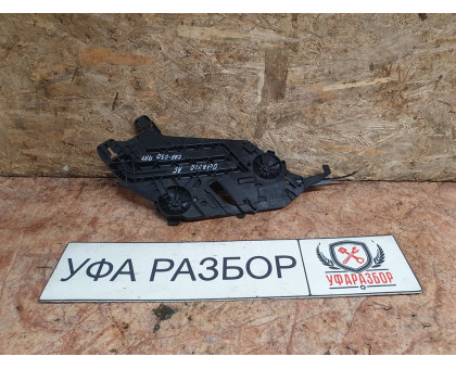 Кронштейн фары правый Skoda Octavia (A5 1Z-) 2004-2013 Кронштейн фары правый Skoda Octavia (A5 1Z-) 2004-2013