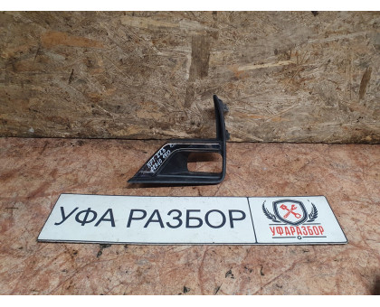 Накладка ПТФ правая Toyota Land Cruiser (150)-Prado 2009> Накладка ПТФ правая Toyota Land Cruiser (150)-Prado 2009>