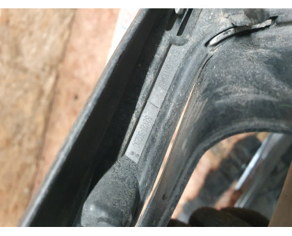 Накладка ПТФ правая Toyota Land Cruiser (150)-Prado 2009> Накладка ПТФ правая Toyota Land Cruiser (150)-Prado 2009>