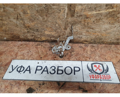 Замок капота 1,6 МКПП дизель Peugeot 408 2012> Замок капота 1,6 МКПП дизель Peugeot 408 2012>