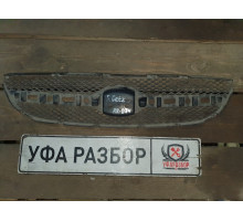 Решетка переднего бампера  Hyundai Getz 2002-2010